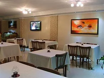Отель Lara Kapris 3*