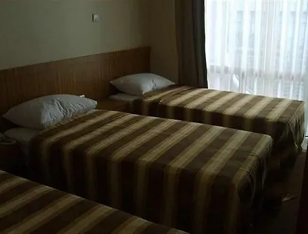 Hotel Lara Kapris