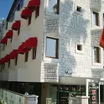 Lara Kapris Hotel