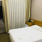 Lara Kapris 3*