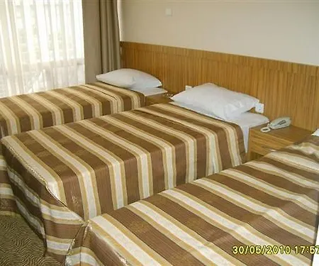 Hotel Lara Kapris